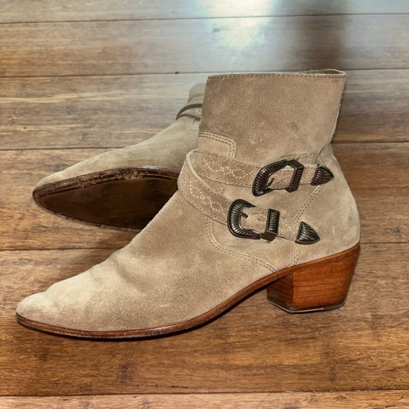 ☀️ Frye • Harness Suede Booties - Picture 1 of 7
